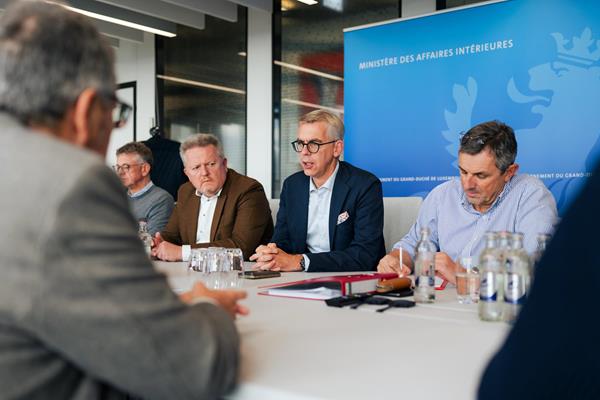 Austausch mam Inneminister Léon Gloden an der Cellule indépendante de fusions communales